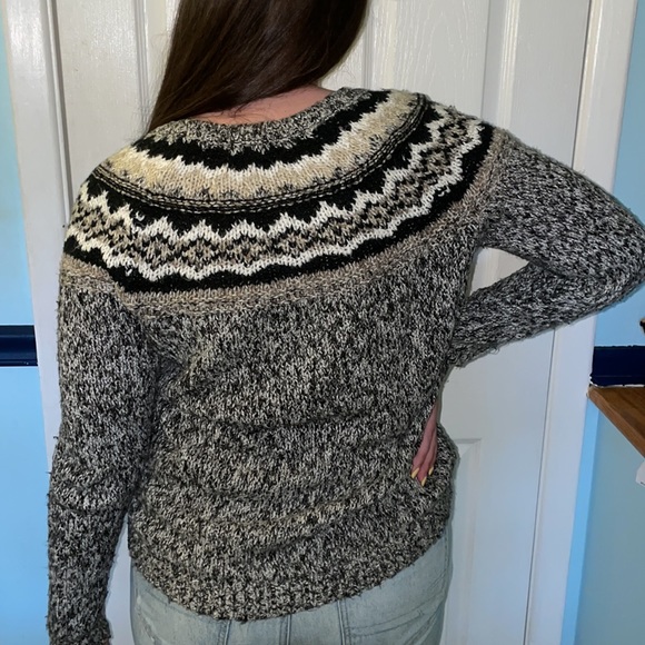 Garage Sweater - Picture 2 of 4